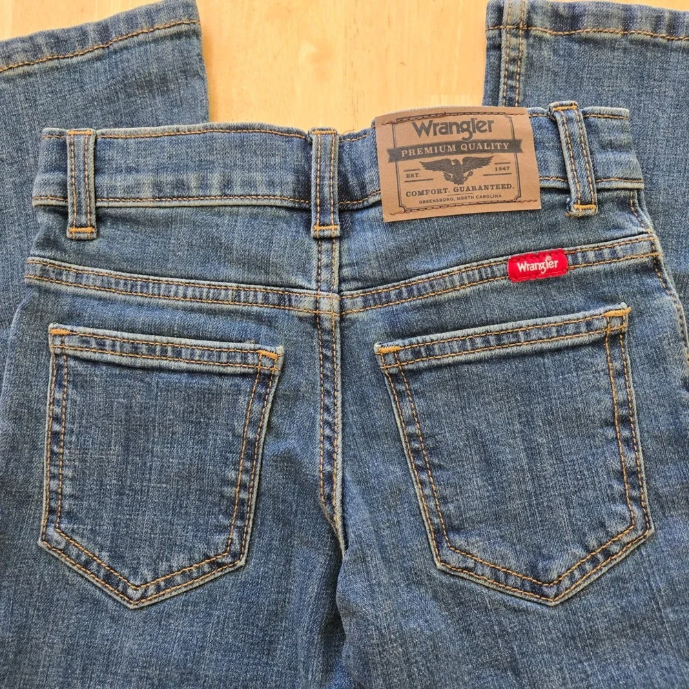 Wrangler Five Star Boys Bootcut Jeans – Medium Wash – Size 4 Regular